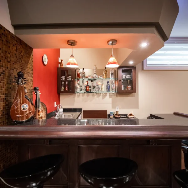 Location 3 image 11 (Bar & Kitchen, Windows)