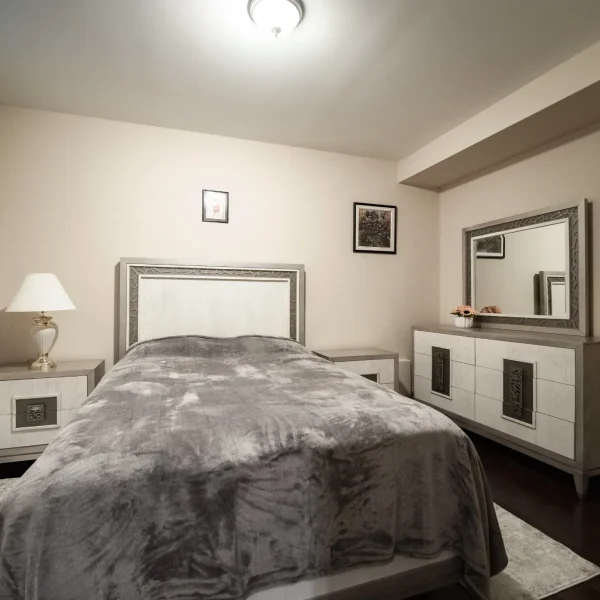 Location 3 image 13 (Bedroom)