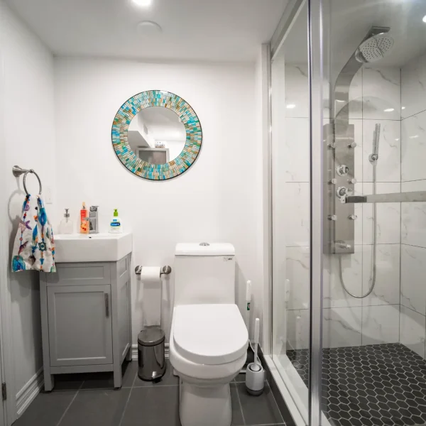 Location 4 image 9 (Bathroom & Home Spa)