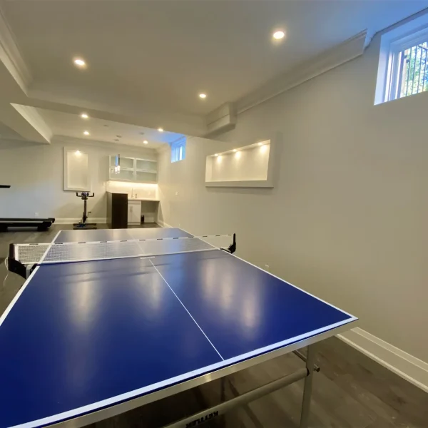 Location 85 image 1 (Rooms, Open Concept, Windows)