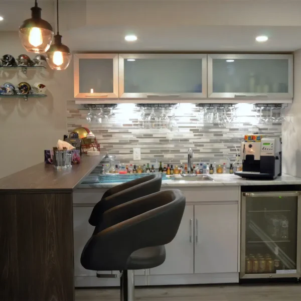 Location 89 image 2 (Bar & Kitchen)