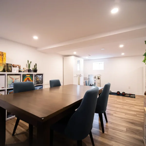 Location 9 image 9 (Open Concept, Living Room, Windows)