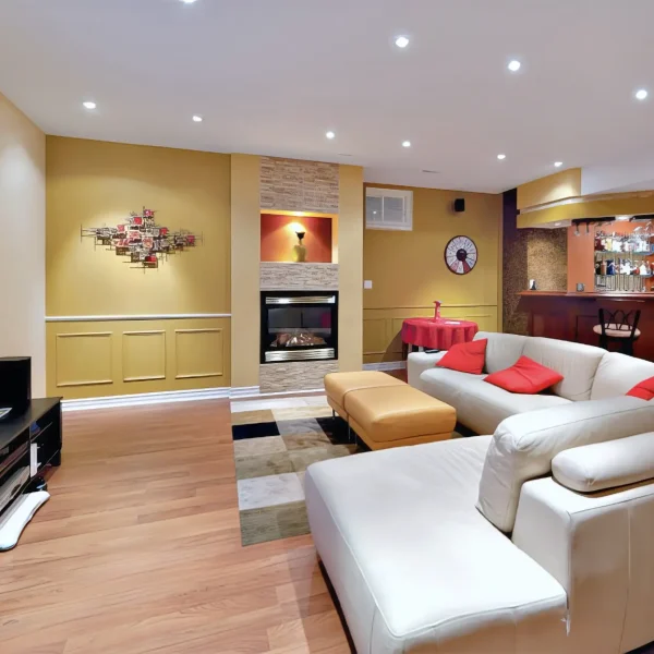 Location 99 image 16 (Open Concept, Feature Wall & Fireplace, Bar & Kitchen)